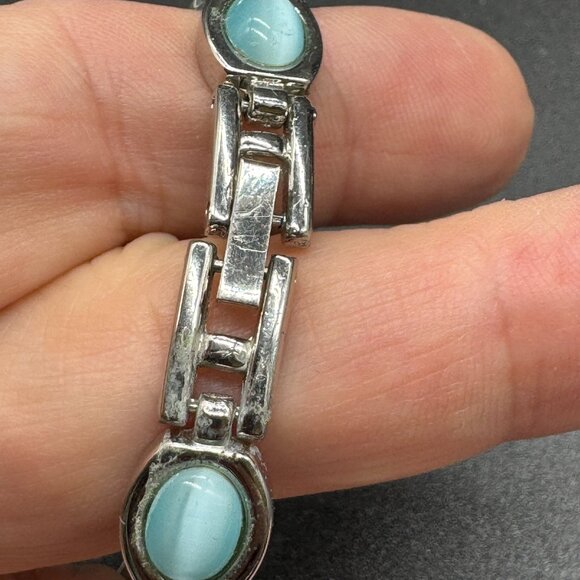 Silver Tone Bracelet Blue Cat's Eye Stones Cabochons 7 inches - Picture 8 of 8
